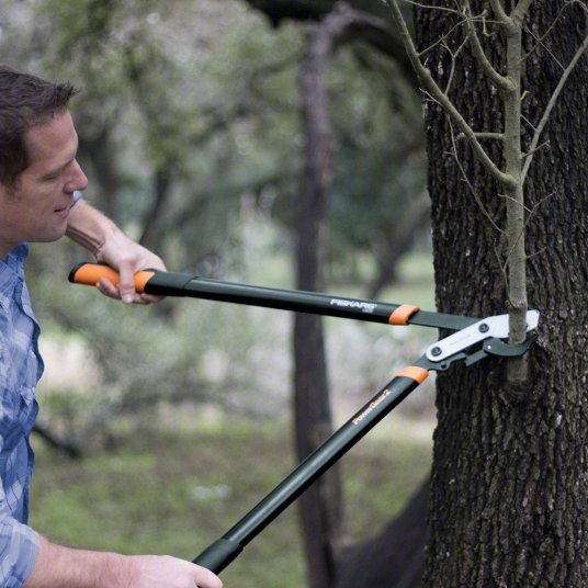 Fiskars 1066545 Lopper 2 3/4 in Blade Lg, 32 in Overall Lg, 2 in, Steel, Aluminum, Includes Cushioned Grip