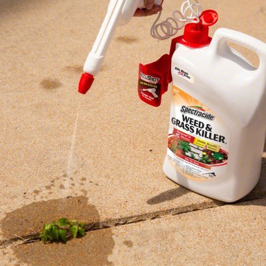 Spectracide HG-96370 Grass and Weed Killer 1.33 gal Size