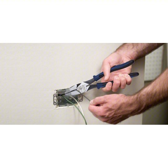 Klein J2000-9NE Linemans Plier Flat, 9 1/2 in Overall Lg, 1 5/8 in Jaw Lg, 1 1/4 in Jaw Wd, 5/8 in Jaw Thick, Steel