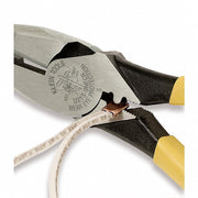 Klein D213-9NE-CR Linemans Plier: Flat, 9 3/8 in Overall Lg, 1 5/8 in Jaw Lg, 1 1/4 in Jaw Wd, 5/8 in Jaw Thick, Steel