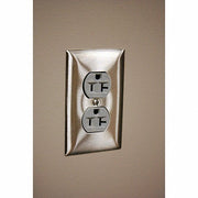 Hubbell SS8 Duplex Receptacle Wall Plate, Vertical, Standard Size, 1 Gang, Stainless Steel, Brushed, Silver